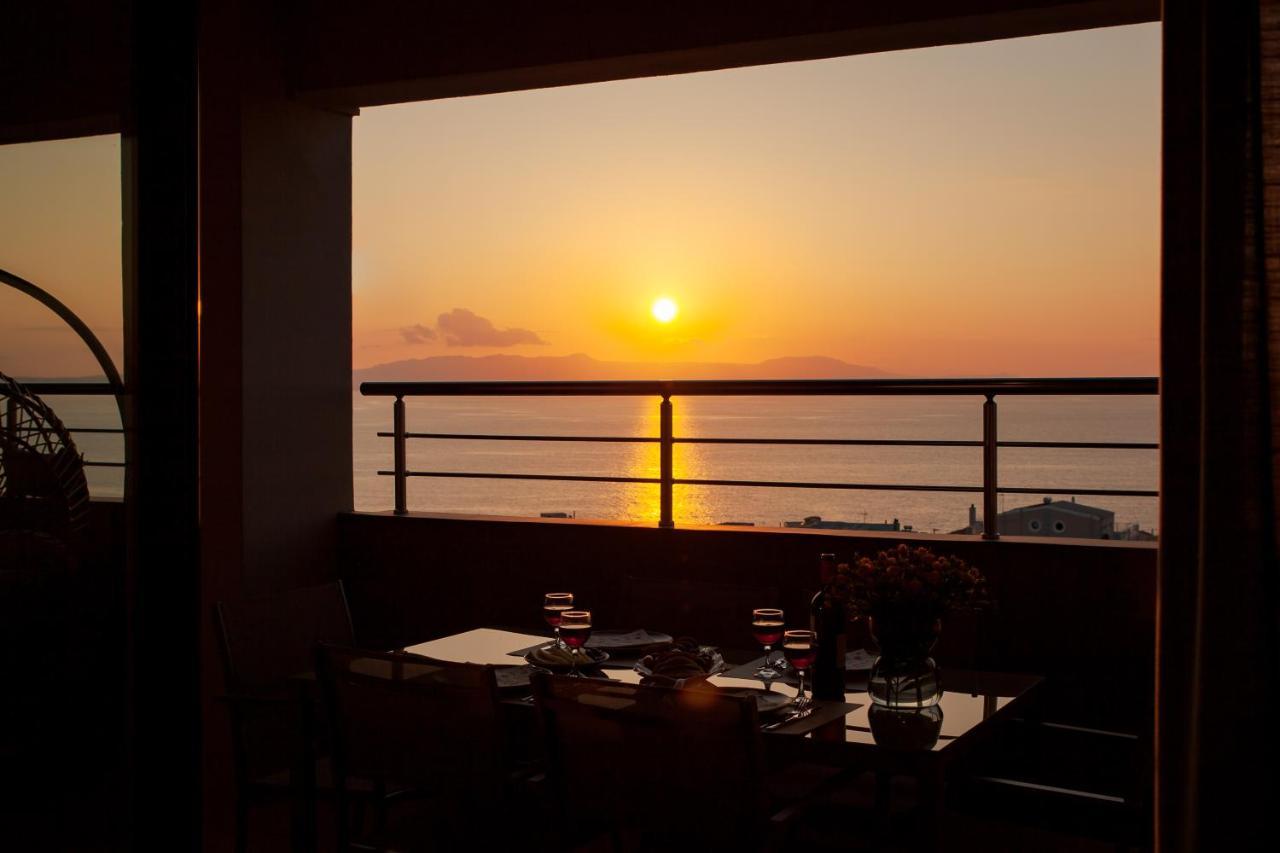Overview Chania With Sea View And Amazing Sunset 외부 사진