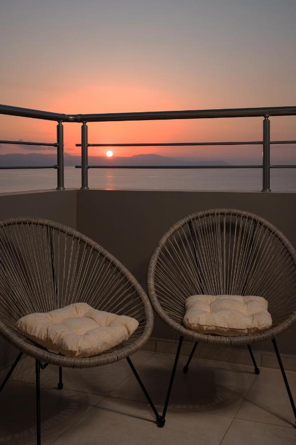 Overview Chania With Sea View And Amazing Sunset 외부 사진